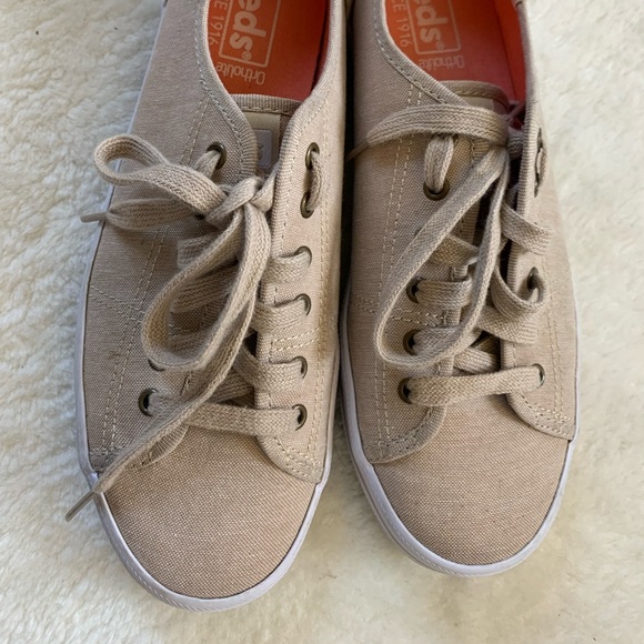 Keds Tan Canvas - Picture 2 of 10